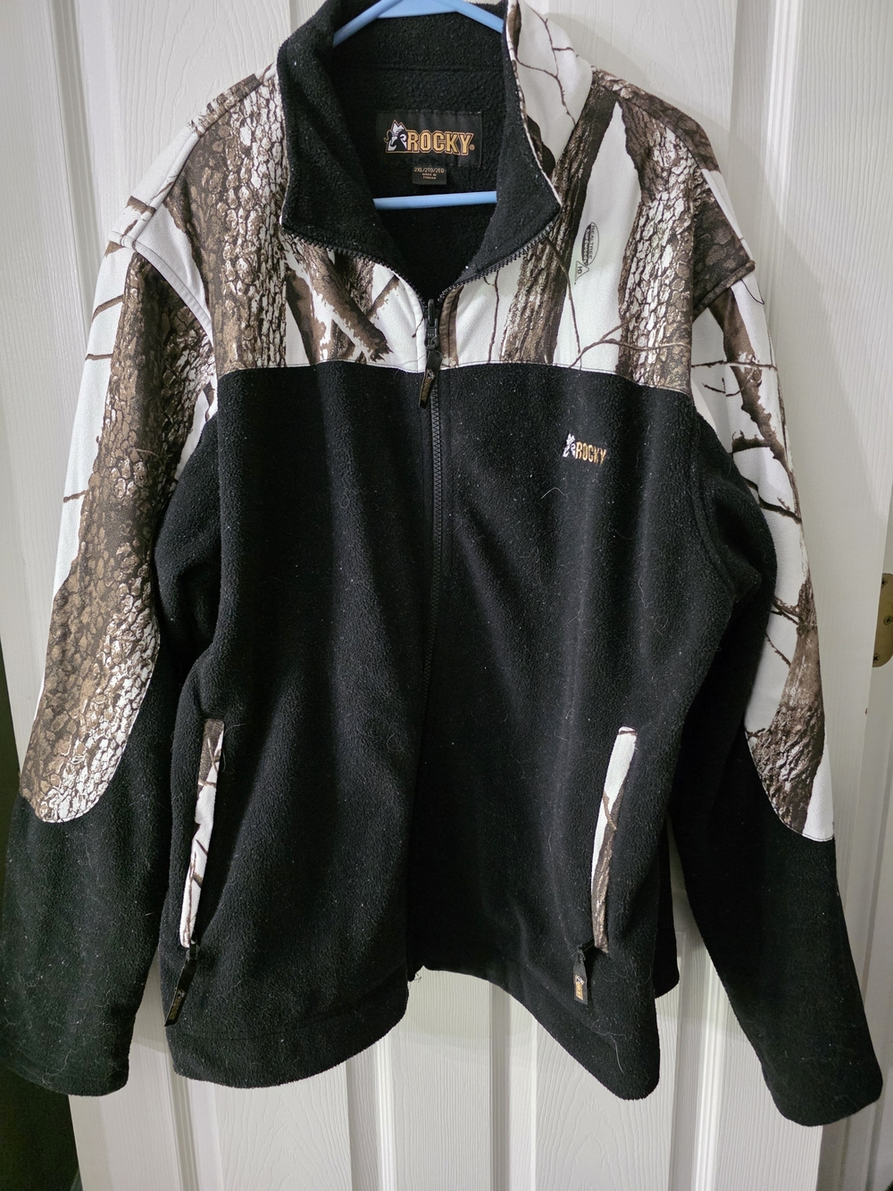 Rocky Men’s Black & White Camo Fleece Jacket